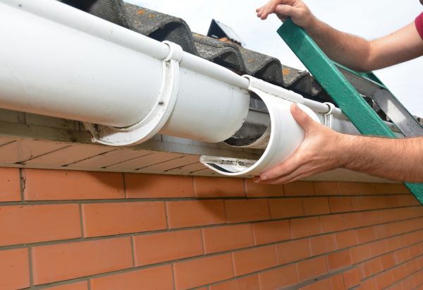 Cost of Gutter Seam Repair in Elk Grove