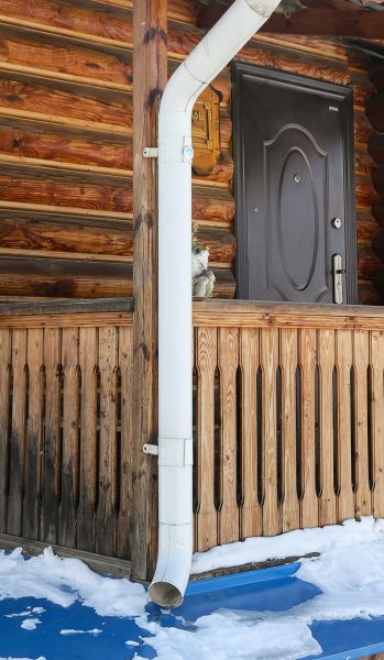 Cost of Porch Downspout Installation in Elk Grove