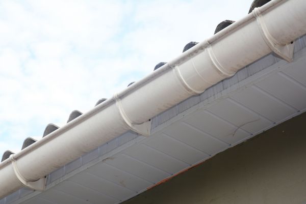 Cost of Plastic Gutter Installation in Elk Grove