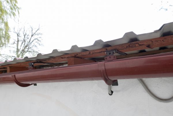 Cost of Round Gutters Installation in Elk Grove